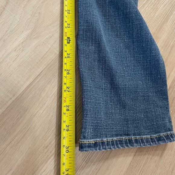Mid-rise Skinny LEVI JEANS. Size 4 - Picture 4 of 8